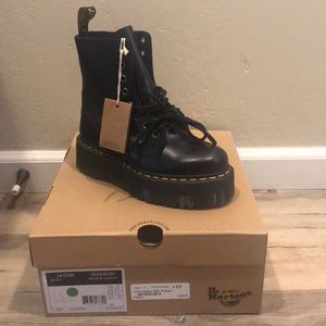 Dr Martens Jadon boots